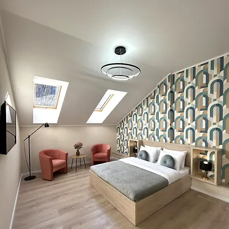 Modern In The Center Apartment *