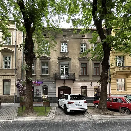 Modern In The Center Apartment *