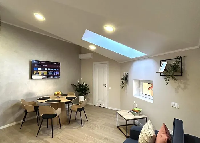 Modern In The Center Апартаменты Львов